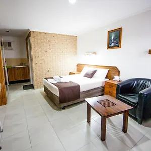Motel Hi-craft, Ballina